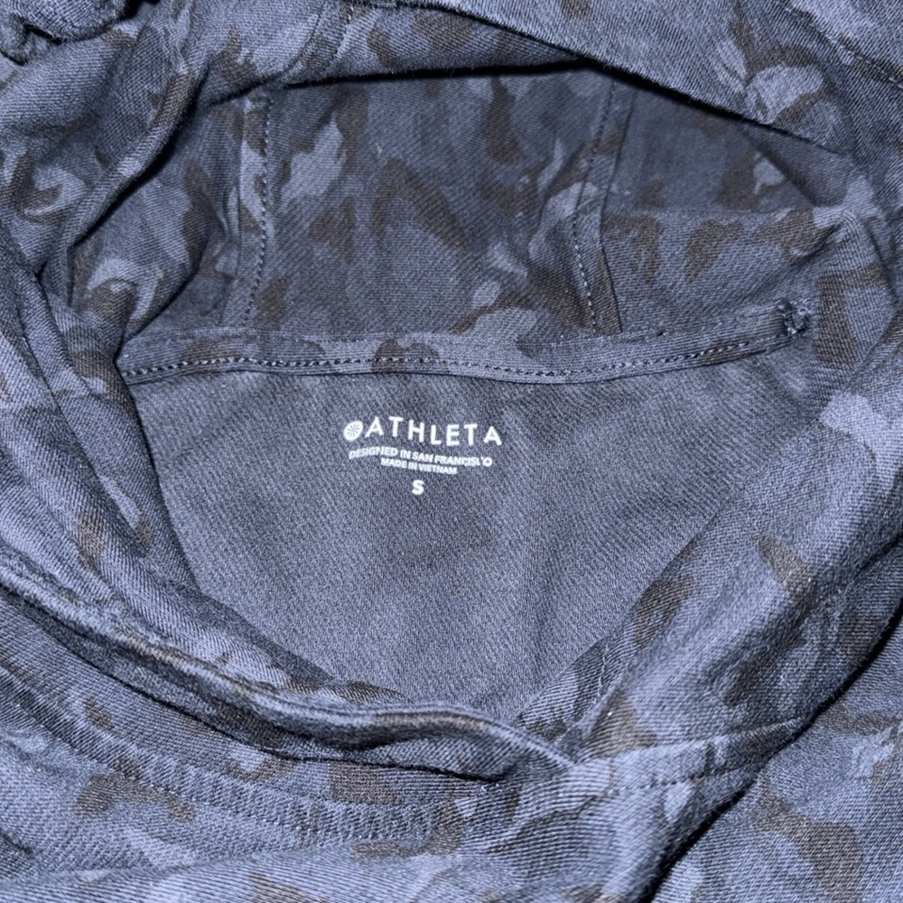 Athleta Cropped camouflage hoodie (s) - Picture 4 of 5